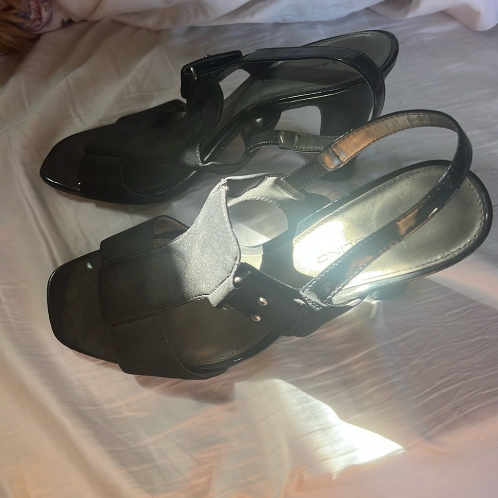 Italian gorgeous suede heels!